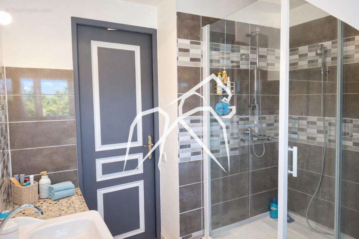 Maison à DEVILLE-LES-ROUEN