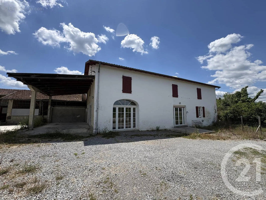 Maison à AMOU