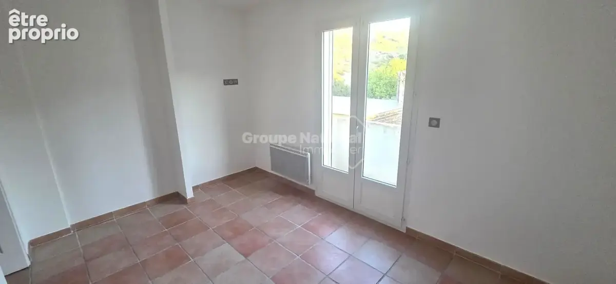 LE ROVE! Dans résidence récente au calme à flanc de collines, bel appartement de type 3 de 64 m² au 1er étage d'une petite copro - photo 5