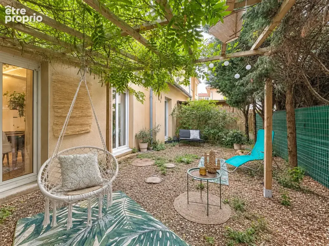 Maison familiale de 94 m2 avec jardin, garage et stationnement - photo 11