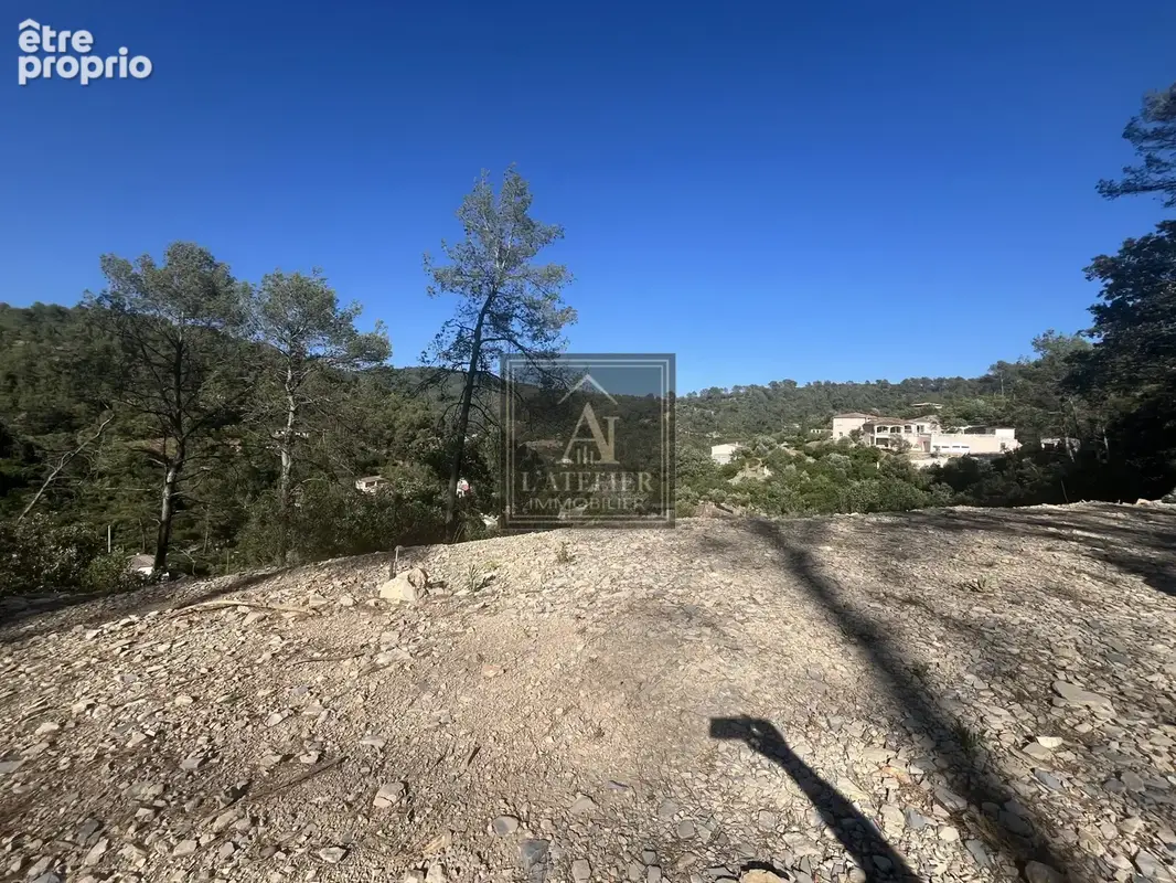 Terrain à bâtir de 1540 m2 avec permis accepté - photo 2