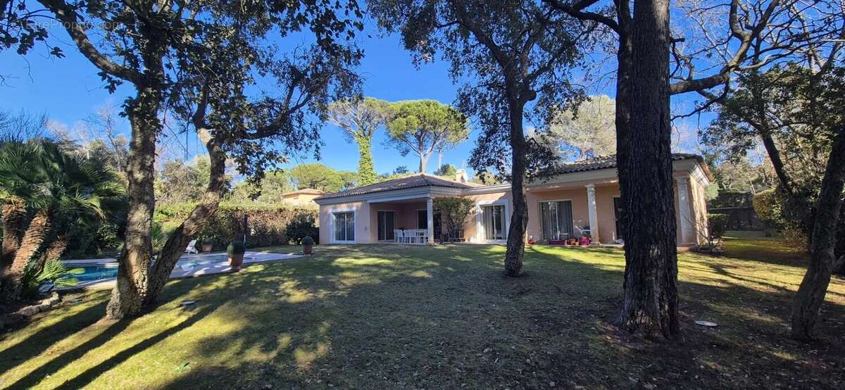 Maison à SAINT-RAPHAEL