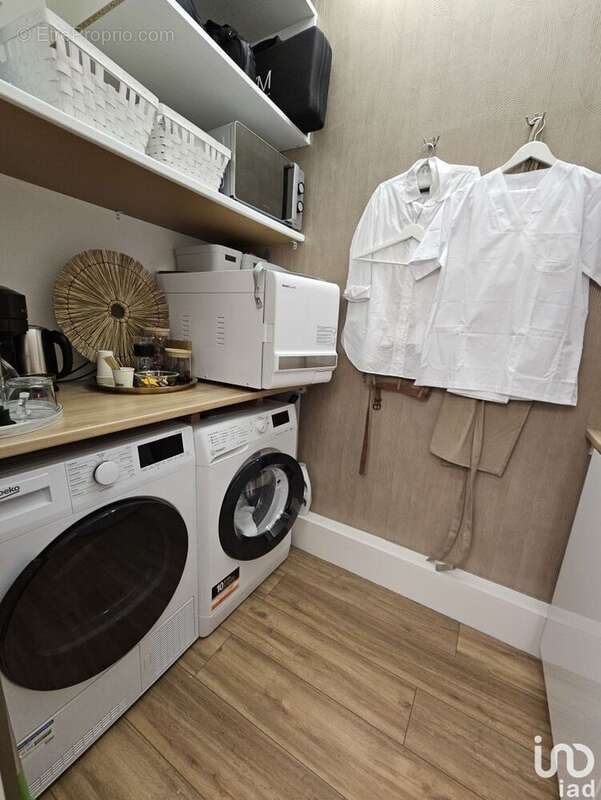 Photo 8 - Commerce à MARLY-LE-ROI