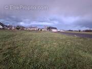 Terrain à SAVIGNE-SUR-LATHAN