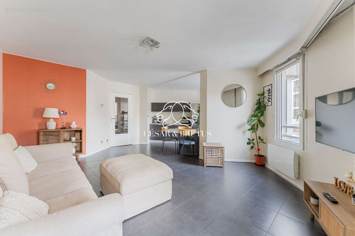 Appartement 71 m² à Lyon-7e  - photo 2