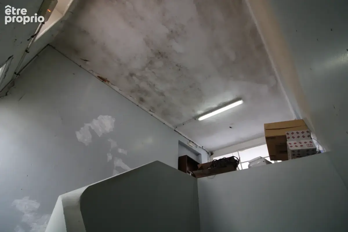 Immeuble a renover. - photo 7