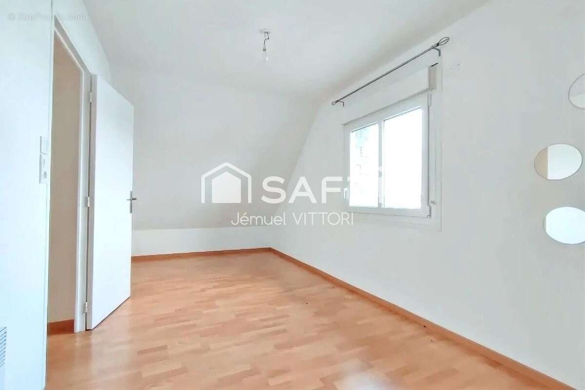 Photo 8 - Maison à SAINT-DENIS-DE-GASTINES