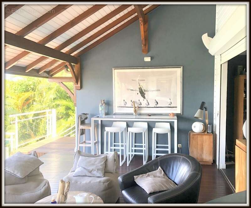 Maison à BAIE-MAHAULT