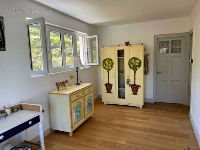 Jolie ferme à l'intérieur des terres - photo 8