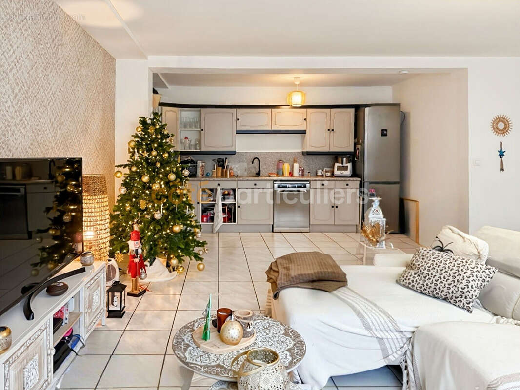 Appartement à BRIE-COMTE-ROBERT