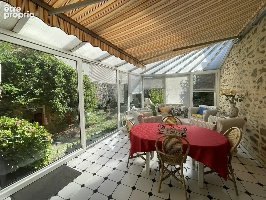 Maison 6 pièces 135 m² à vendre à Mayenne (53100) - photo 3