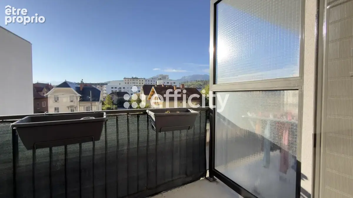 Appartement 2 pièces 45 m² à vendre à Chambery (73000) - photo 5