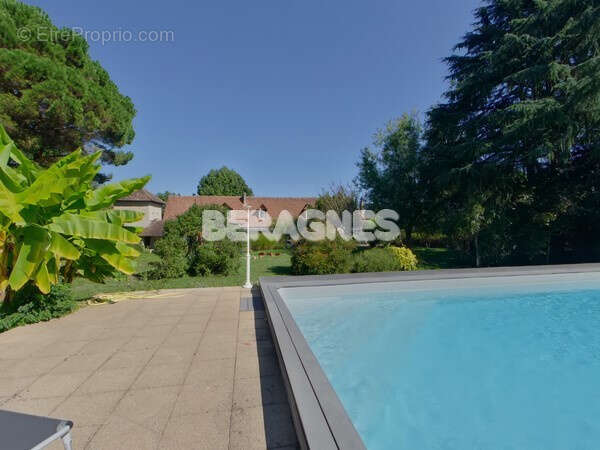 Longere du 18o 5 chambres piscine parc  clos 14 000 m2 - photo 23