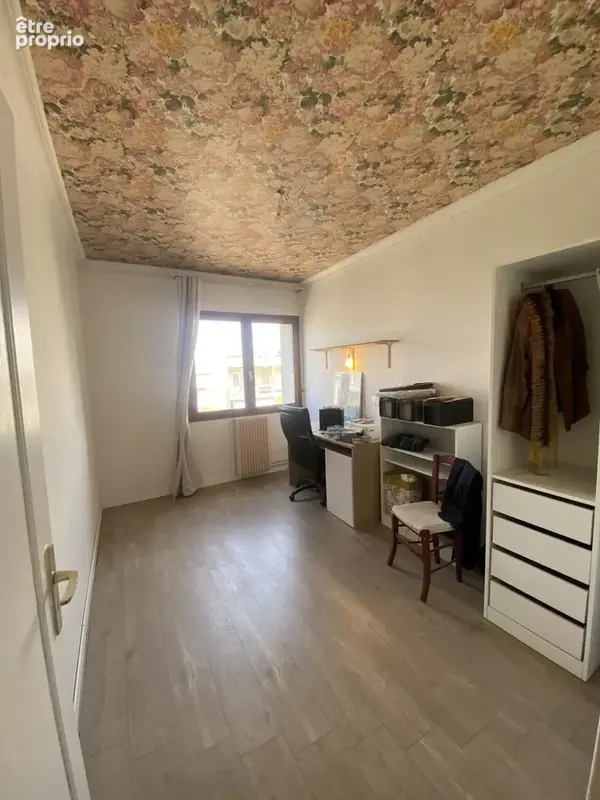 Appartement T4   94 m2   3 chambres   Balcon & garage - photo 6
