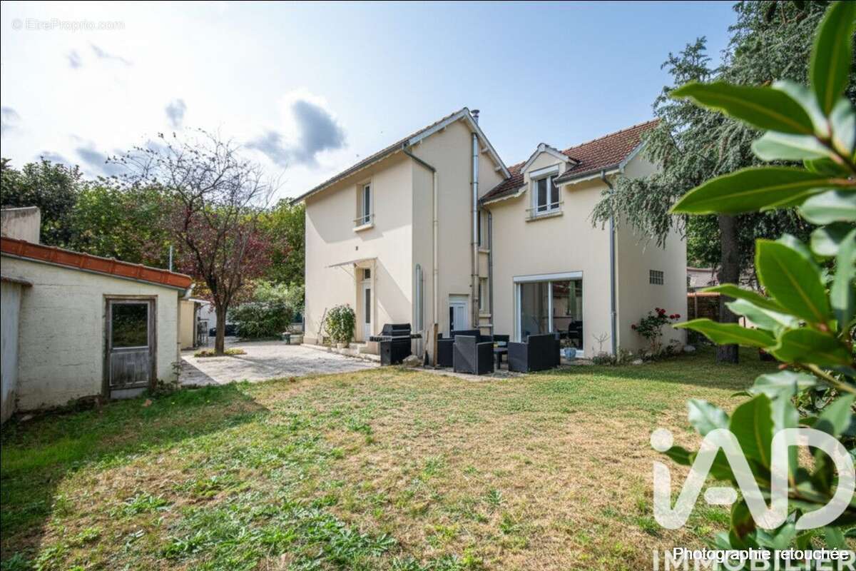 Photo 7 - Maison à SAINT-MAUR-DES-FOSSES