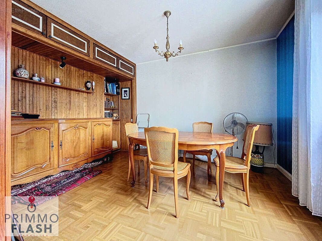 Appartement à AUBERVILLIERS