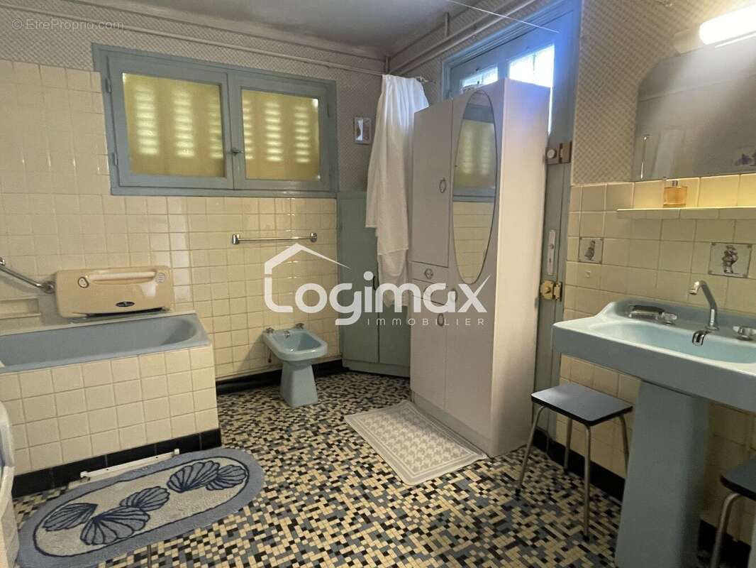 Maison 110 m² à La Rochelle  - photo 9