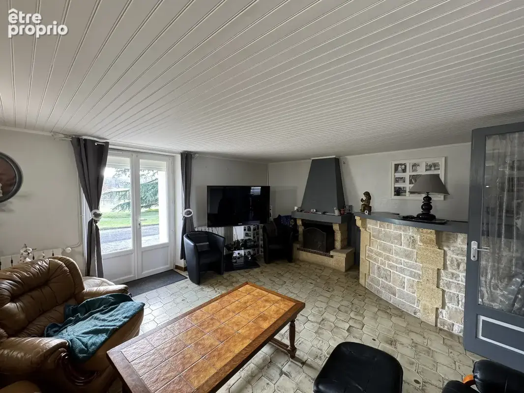 Maison 8 pièces 208 m² à vendre à Oriolles (16480) - photo 97
