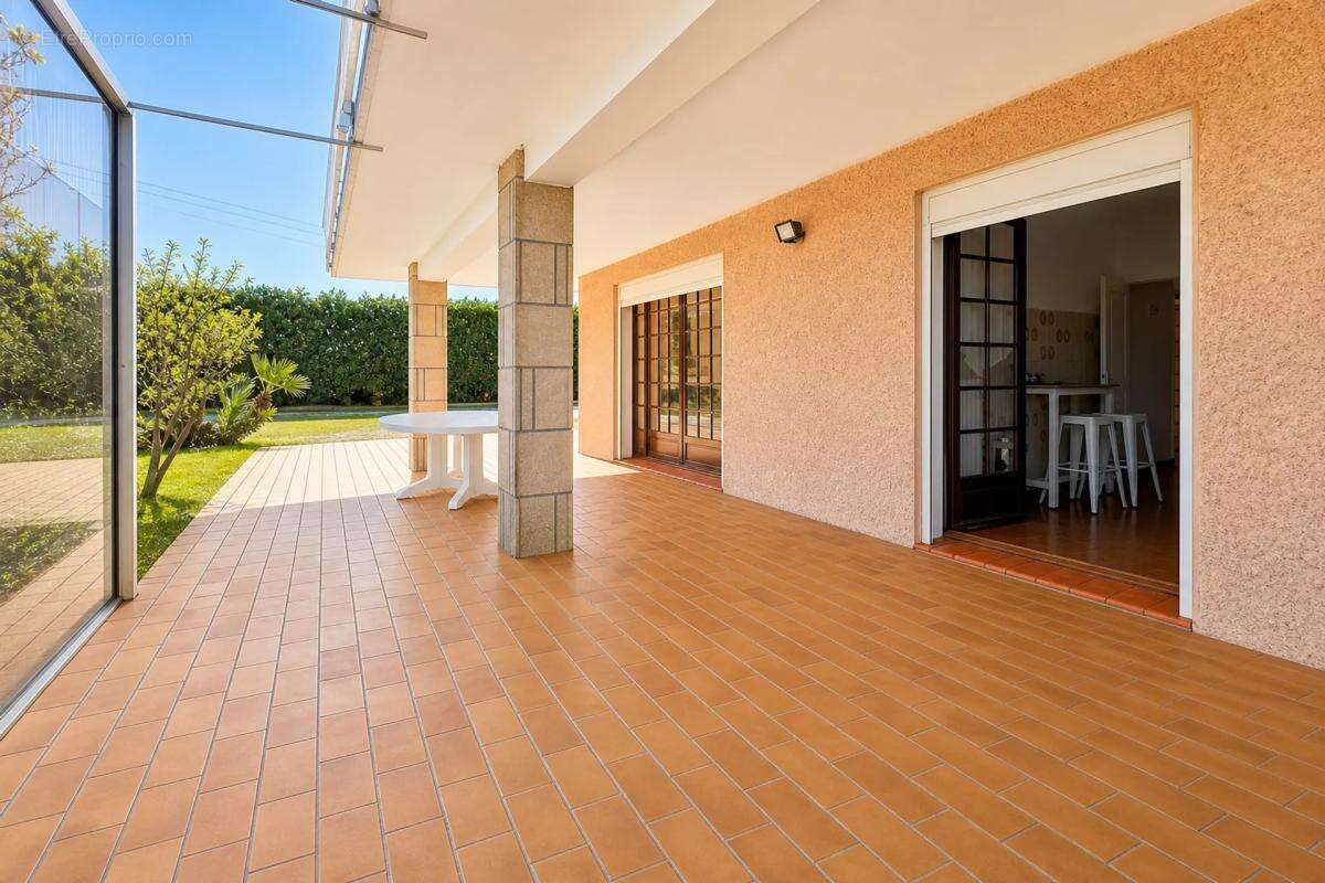 Maison spacieuse 8P jardin et piscine à Béziers - photo 15