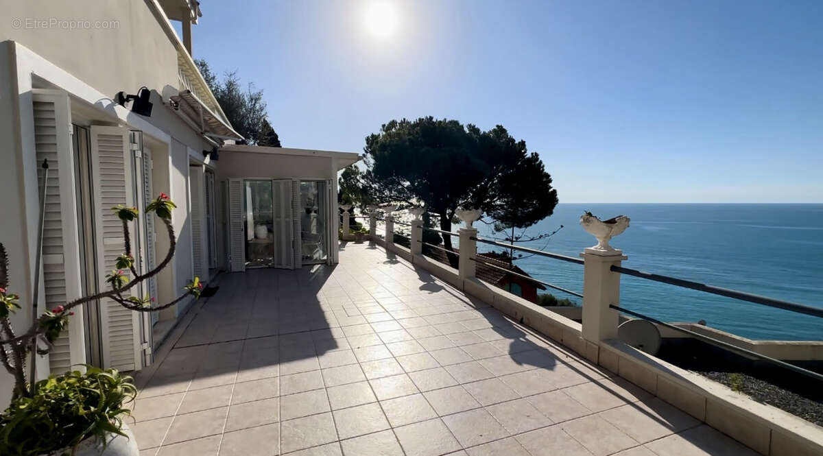 Maison à ROQUEBRUNE-CAP-MARTIN