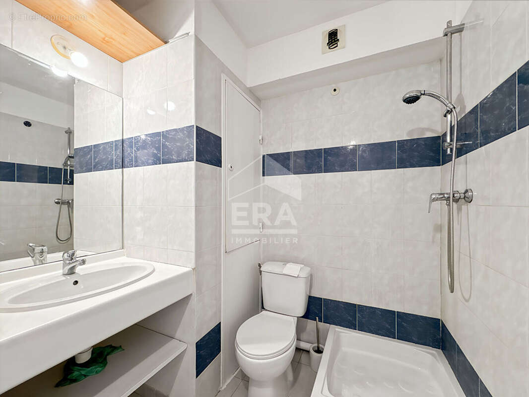 Appartement à MARSEILLE-5E