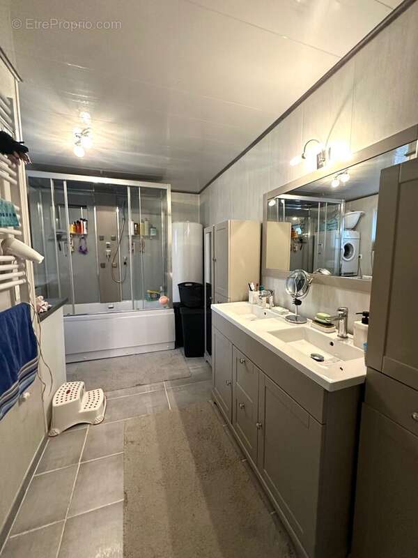 Maison à ESQUEHERIES