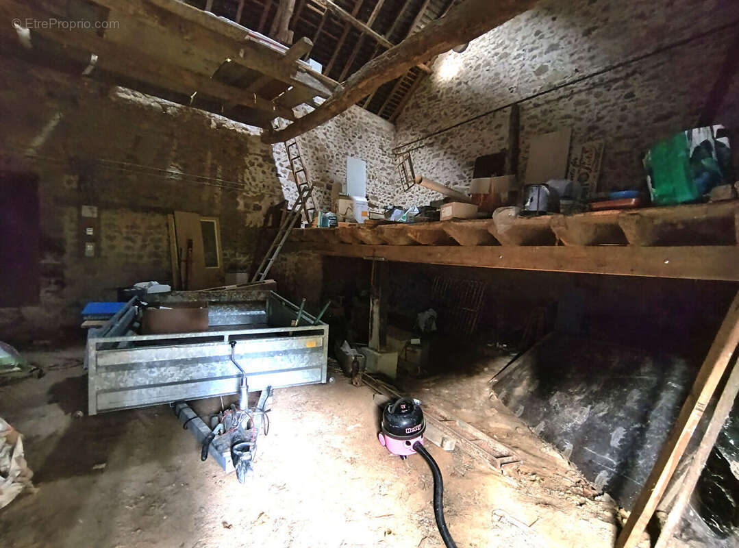 Maison à BESSINES-SUR-GARTEMPE