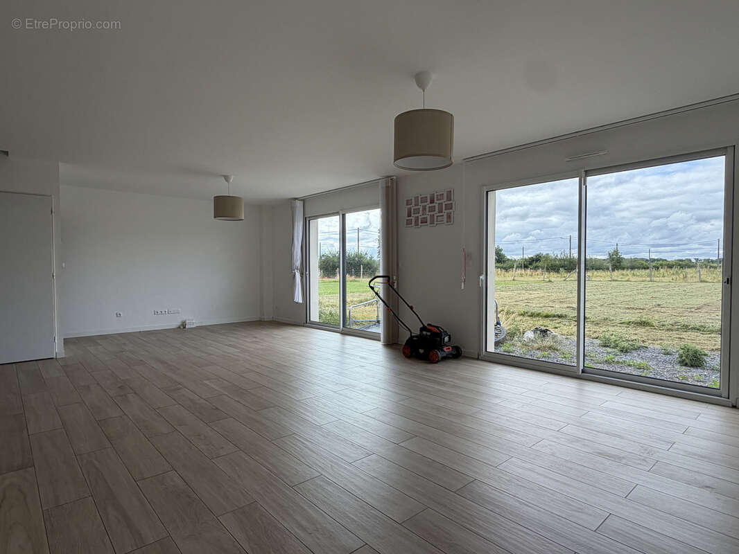 Pavillon individuel 2023 - 6 pièces - 123 m2 - Terrain 1004 m2 - Entre Méru et Beauvais - photo 2