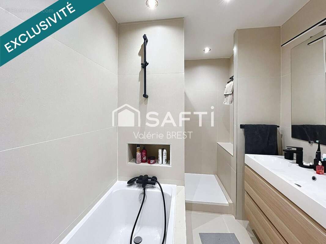 Photo 6 - Appartement à MARSEILLE-6E