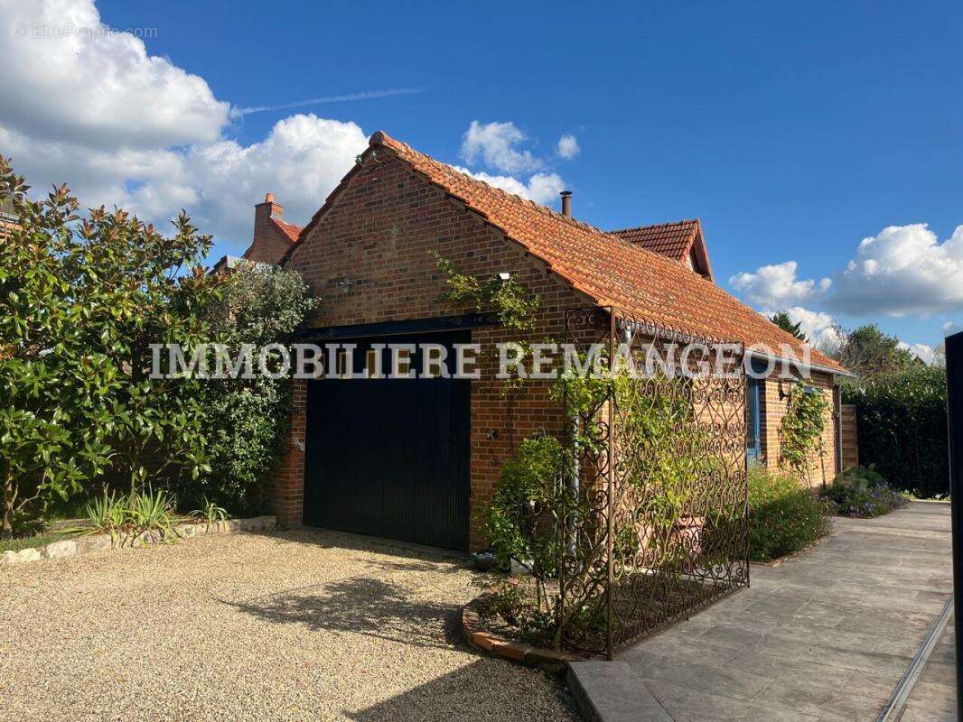 Maison à YVOY-LE-MARRON