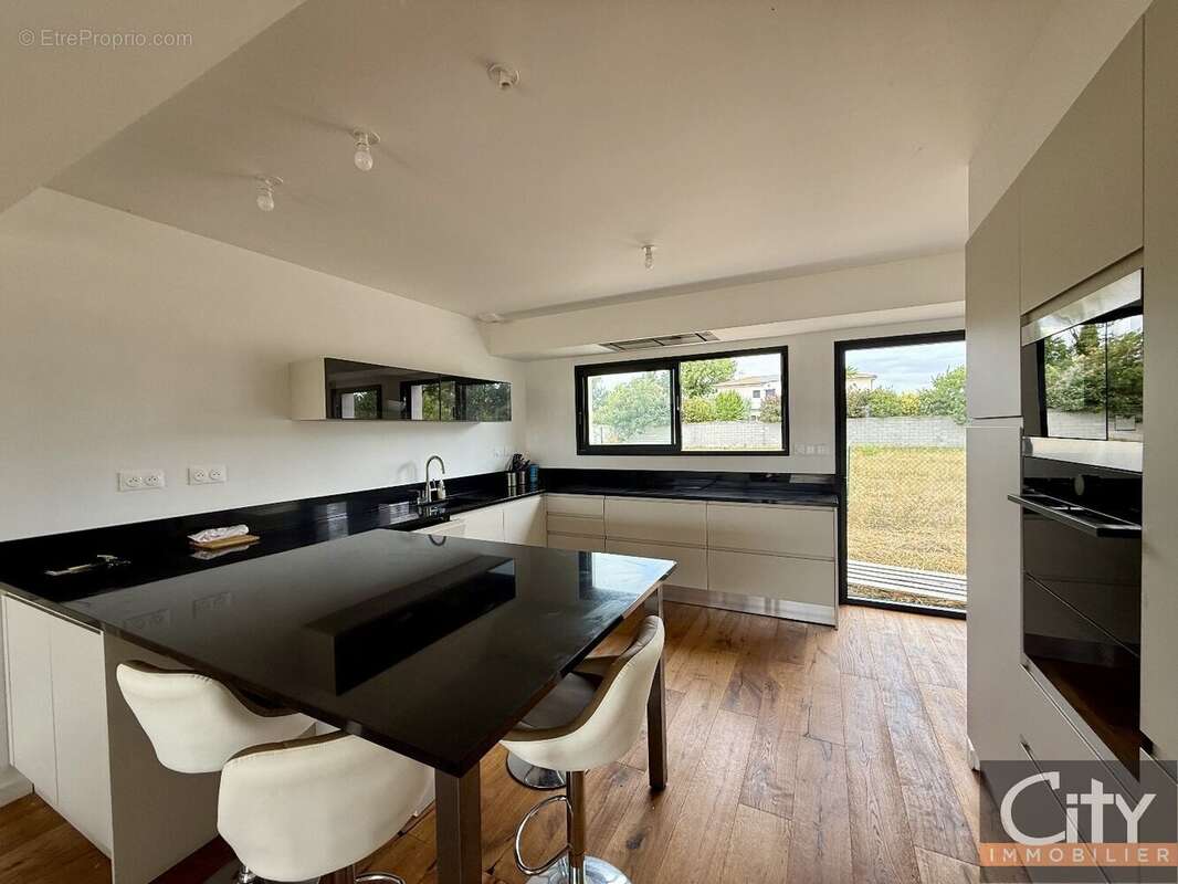 À vendre 5 pièces Cugnaux - photo 3