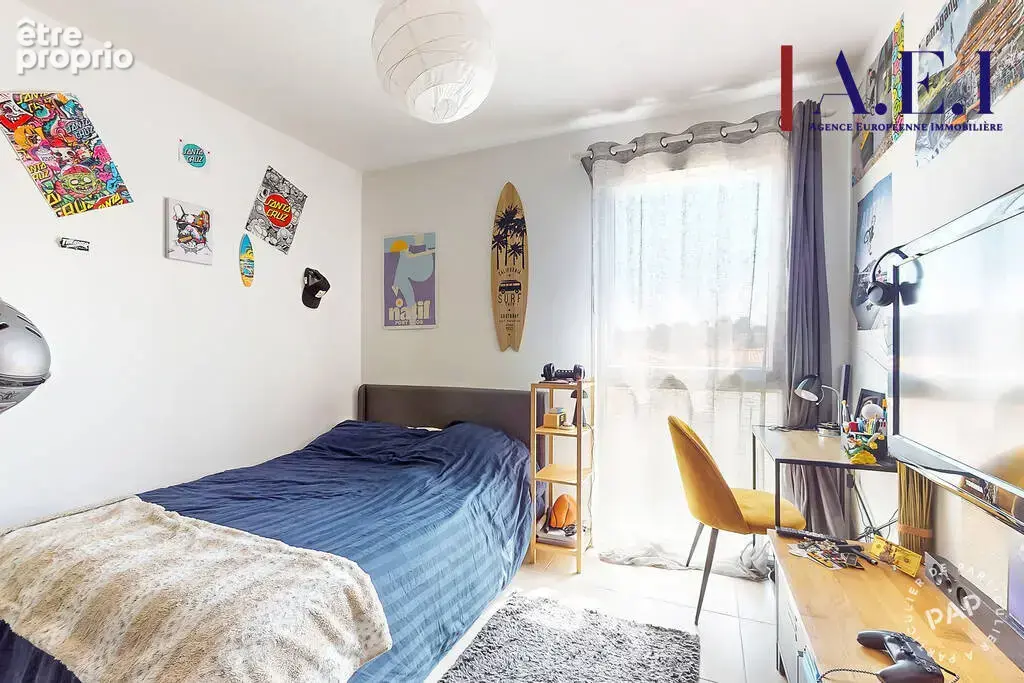 Appartement T3 avec terrasse et parking double - photo 8