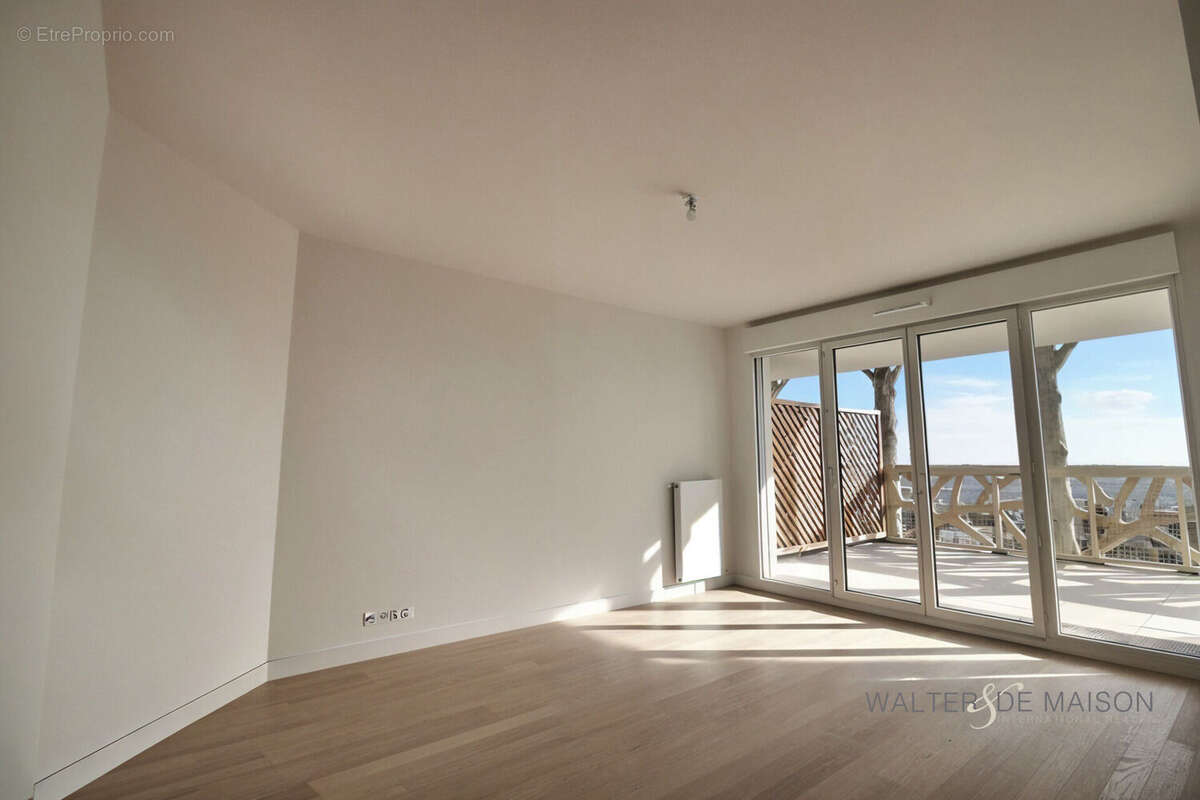 Appartement à LE PLESSIS-ROBINSON