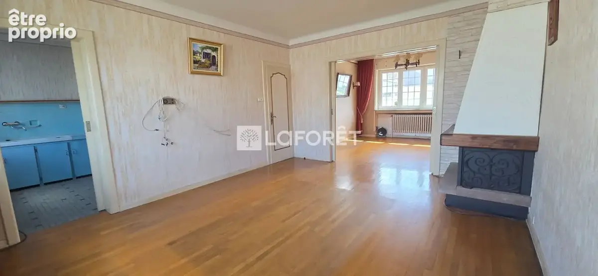 Yutz Aéroparc : Maison individuelle à rénover avec fort potentiel d'évolution - photo 5