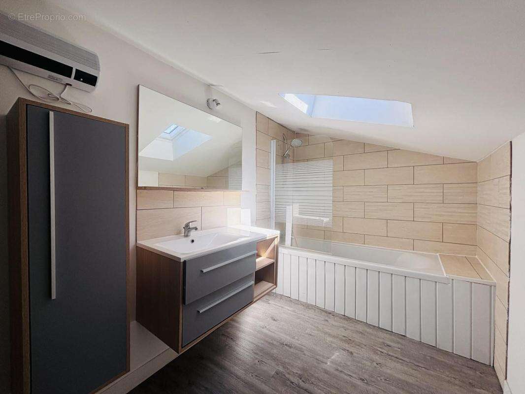 Appartement à REVEL