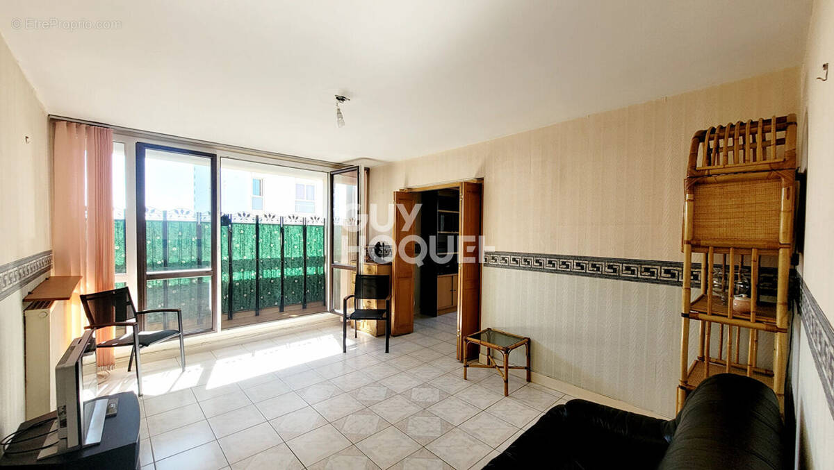 Appartement à AUBERVILLIERS
