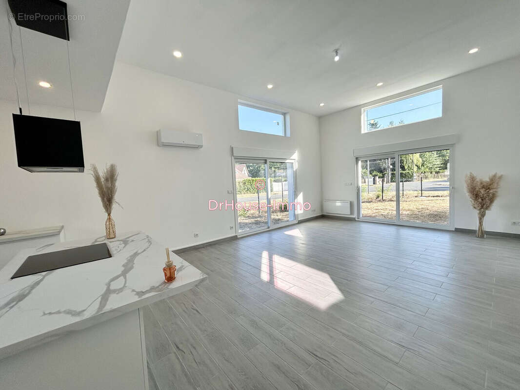 Maison 118 m² à Villemandeur  - photo 2