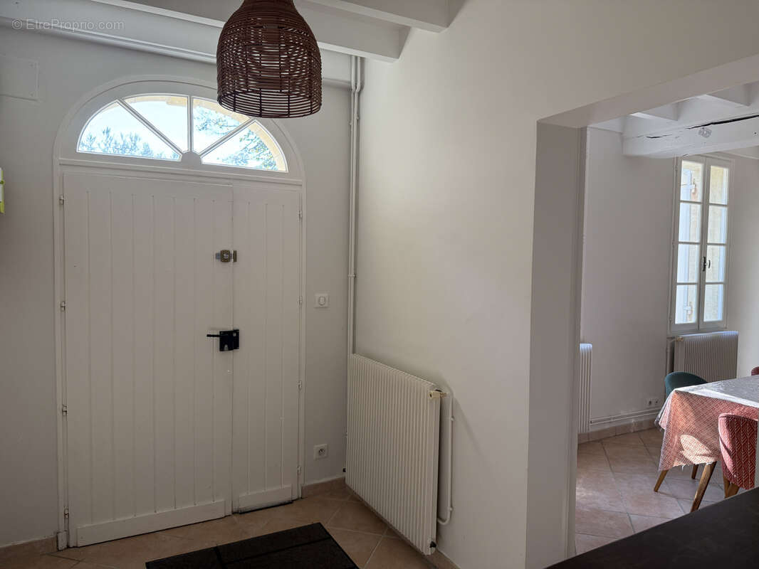 Maison à SAINT-EMILION