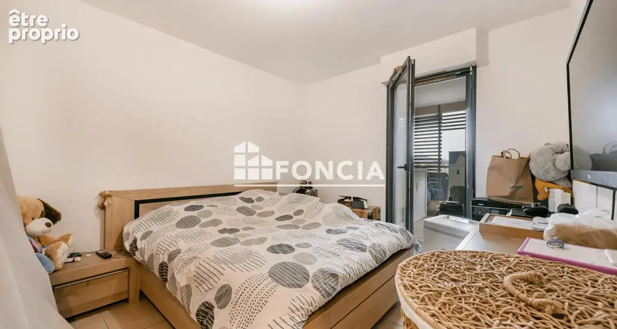 AIX NATURA : Appartement T3 résidence récente avec ascenseur, T3 62m2, 2 Terrasses, 1 box, 1 stationnement privatif - photo 4