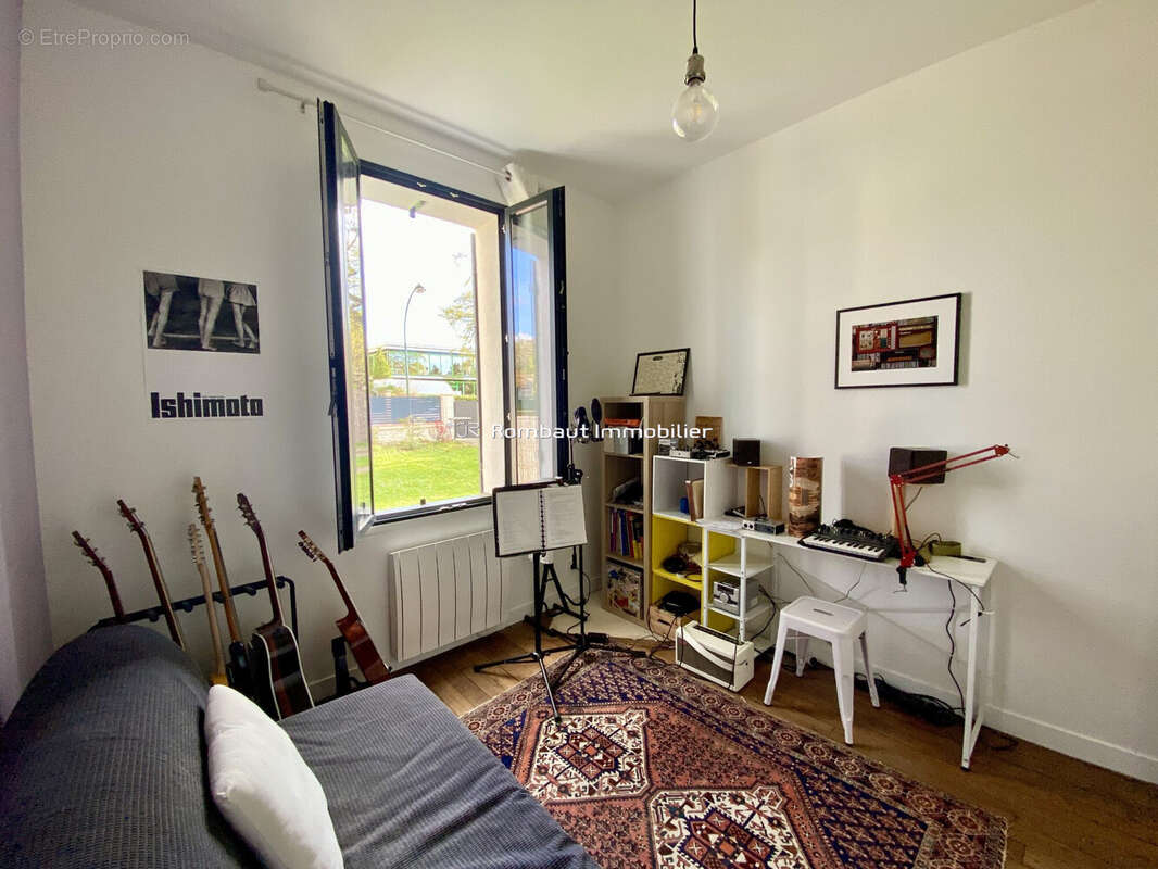 Maison à LA CELLE-SAINT-CLOUD