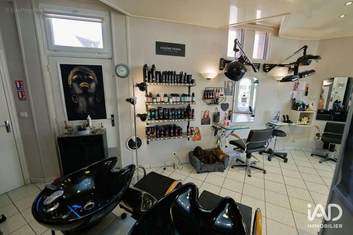 Photo 3 - Commerce à SAINT-BRICE-COURCELLES