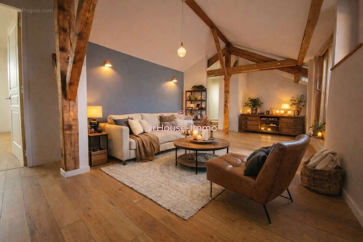 Appartement 73 m² à Saint-Etienne  - photo 11