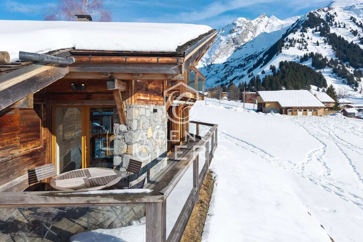 Maison à LA CLUSAZ