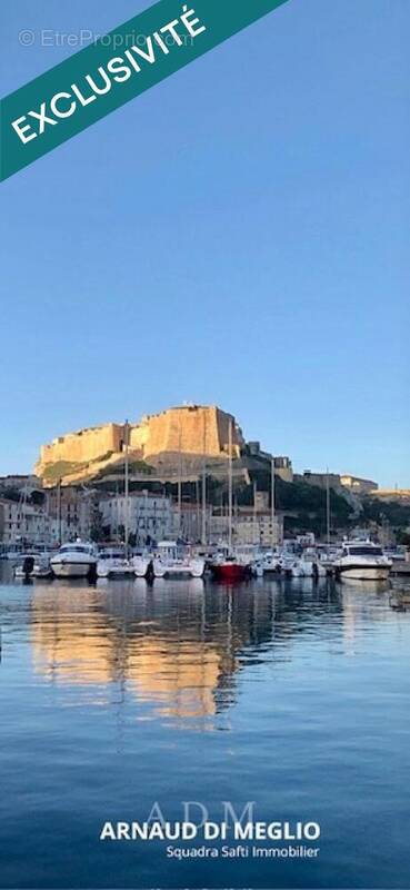 Photo 1 - Commerce à BONIFACIO