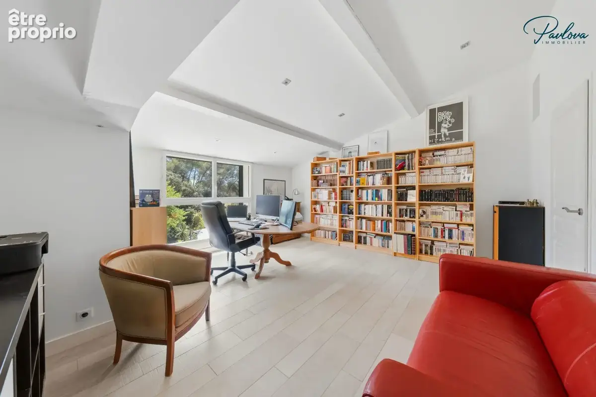 Maison 7 pièces 265 m² à vendre à Saint-Clement-De-Riviere (34980) - photo 9