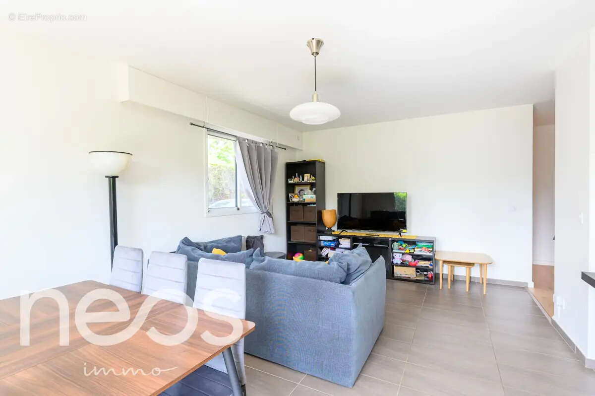 Appartement à SAINT-MAUR-DES-FOSSES
