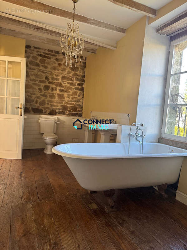 Maison 202 m² à Guemene-Sur-Scorff  - photo 2