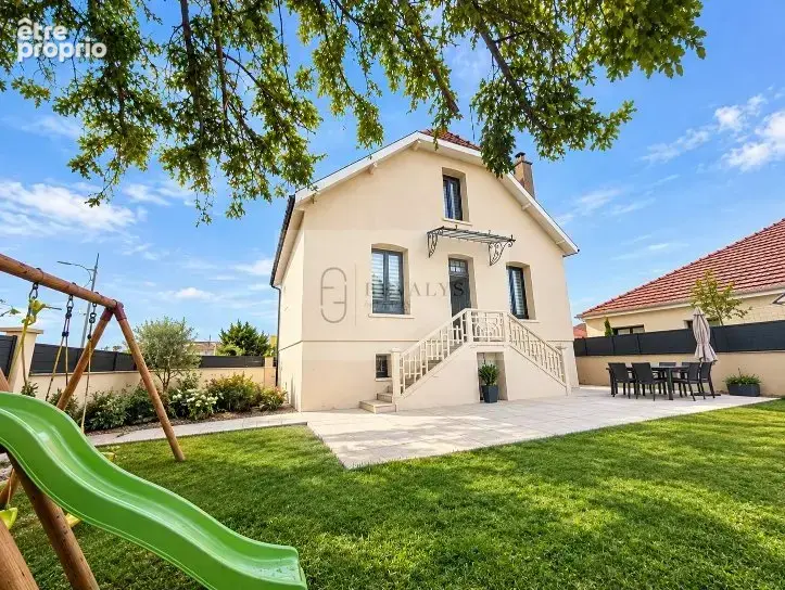 Maison à SAINT-APOLLINAIRE