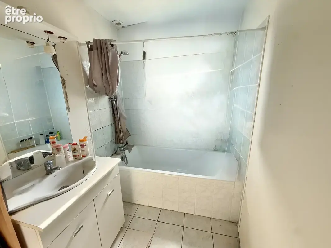 Maison de plain-pied récente T4 sur 798 m2 de terrain - photo 5