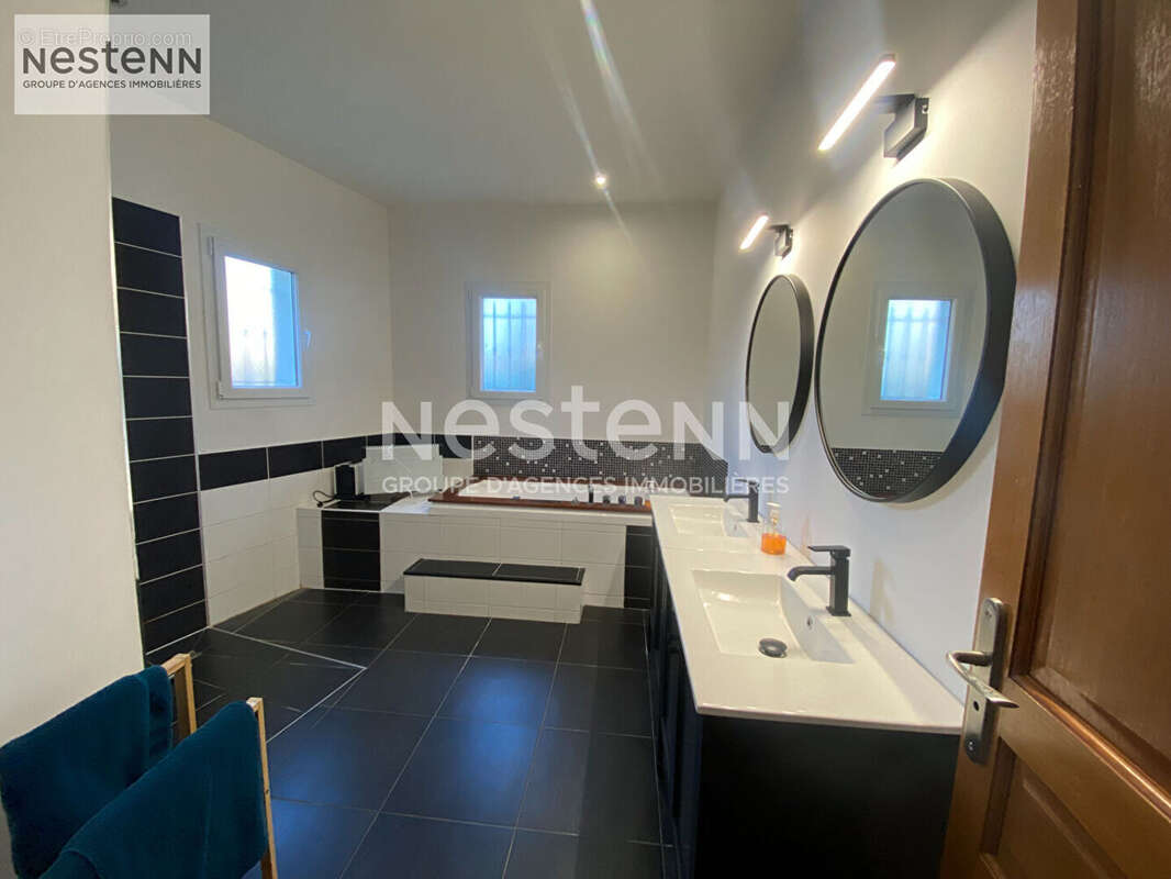 Maison à LA CHAUSSEE-SAINT-VICTOR